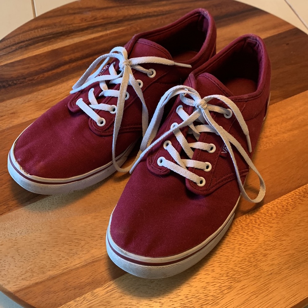 Womens burgundy VANS flats solid burgundy dark red tennis shoes flats US sz 7